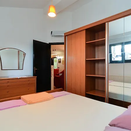 With Parking Space Banjole, - 20675 Apartment *